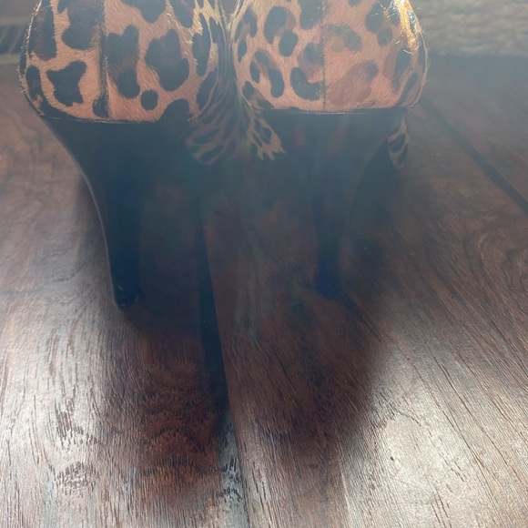 Merona cheeta print heels size 7.5 - Picture 2 of 3